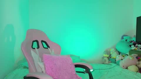 Danielle  online show from 02-13-26, 09:49