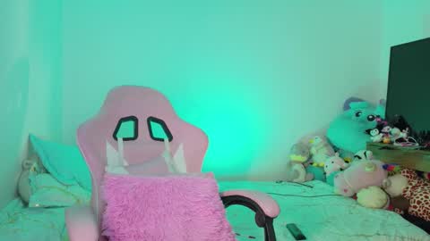 Danielle  online show from 02-19-26, 08:43