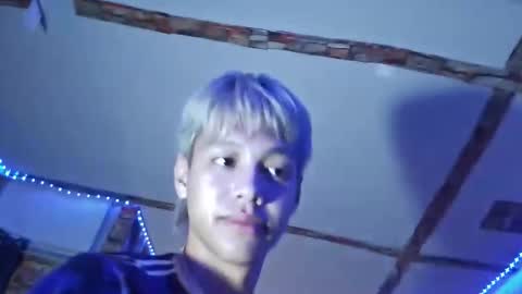 Snapshot of urbaby_anthony chatting on 05-12-26, 02:25 urbaby_anthony online show from 05-12-26, 02:25