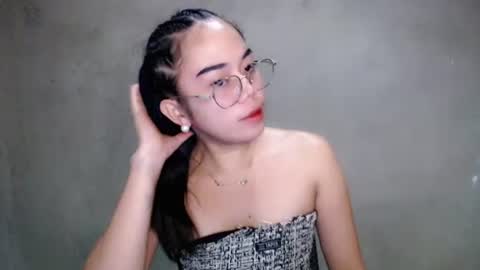 Snapshot of urbabydollx16 chatting on 06-18-26, 06:34 urbabydollx16 online show from 06-18-26, 06:34