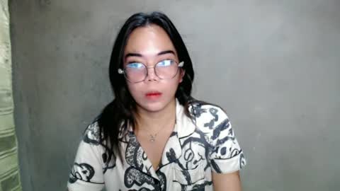 Snapshot of urbabydollx16 chatting on 06-24-26, 06:40 urbabydollx16 online show from 06-24-26, 06:40
