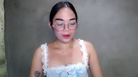 Snapshot of urbabydollx16 chatting on 06-30-26, 12:17 urbabydollx16 online show from 06-30-26, 12:17