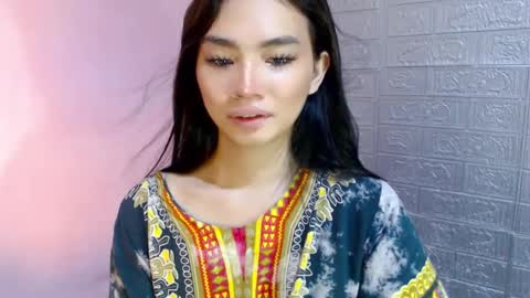 Clara online show from 12-20-24, 03:47