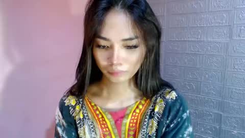 Clara online show from 01-24-25, 02:39