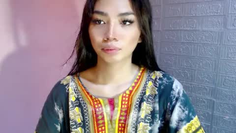 Clara online show from 01-26-25, 05:02