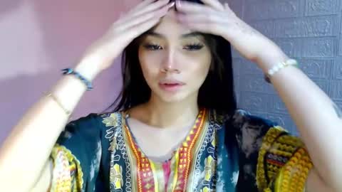 Clara online show from 02-24-25, 05:11