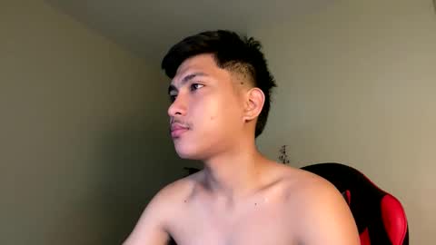 Snapshot of urcuteguy_jhonx chatting on 02-11-26, 12:10 Dannie online show from 02-11-26, 12:10