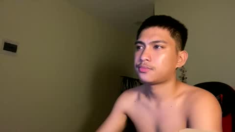 Snapshot of urcuteguy_jhonx chatting on 02-26-26, 04:28 Dannie online show from 02-26-26, 04:28