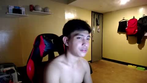 Snapshot of urcuteguy_jhonx chatting on 07-16-26, 08:09 Dannie online show from 07-16-26, 08:09