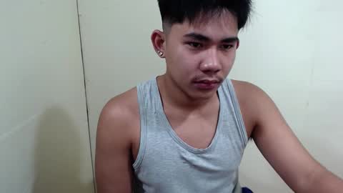 Snapshot of urcutie_asianboy chatting on 09-22-25, 05:31 KEN online show from 09-22-25, 05:31