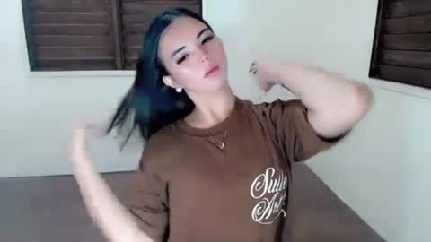 Snapshot of urcutie_ayah chatting on 10-25-25, 11:40 urcutie_ayah online show from 10-25-25, 11:40