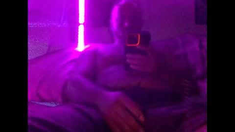 urdaddy875867 online show from 11-25-25, 04:45