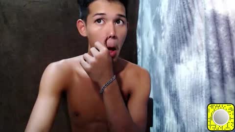 Snapshot of urdreamboy_clarin chatting on 04-30-26, 04:52 urdreamboy_clarin online show from 04-30-26, 04:52
