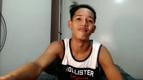 Snapshot of urdreamboy_clarin chatting on 06-08-26, 05:13 urdreamboy_clarin online show from 06-08-26, 05:13