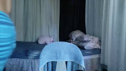 take me  to your place online show from 04-09-26, 06:19