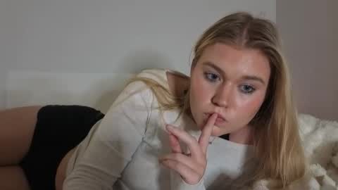 Maryia Kay online show from 11-11-25, 12:54