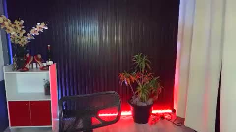 Rianne online show from 11-20-25, 05:12