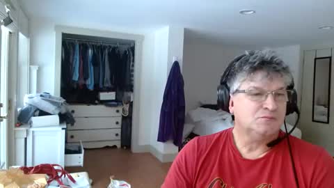 Gregor online show from 12-02-24, 01:57