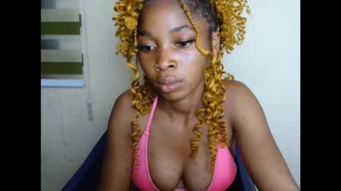 urflirtydoll online show from 09-24-25, 06:11