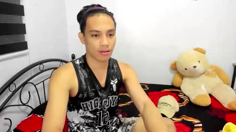 urfucker_vinz online show from 03-22-26, 01:03