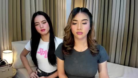 Snapshot of urgirlaira69 chatting on 02-26-26, 08:02 im zhairaallison dont for get follow me online show from 02-26-26, 08:02