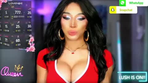 Snapshot of urgoddess_bella chatting on 06-25-26, 05:12 My bella 3 online show from 06-25-26, 05:12