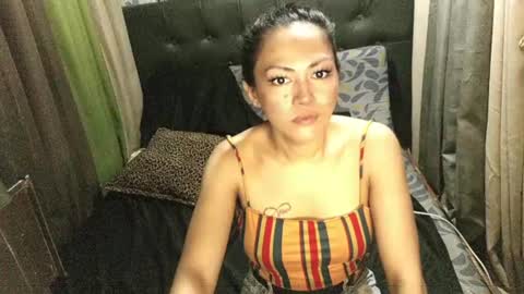 Snapshot of urhotasiankimmy chatting on 07-28-26, 07:39 misskimmy online show from 07-28-26, 07:39
