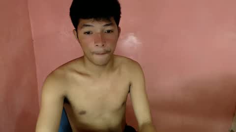 Snapshot of urhotethanxx chatting on 12-15-24, 02:16 Ethan online show from 12-15-24, 02:16