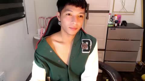 Ethan online show from 04-16-26, 04:52