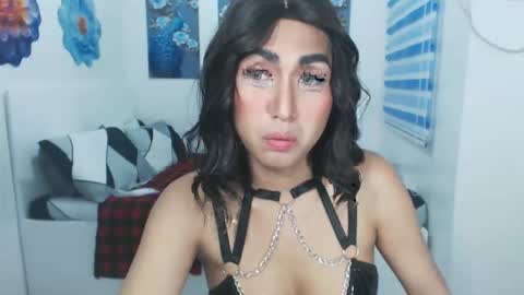 urhotsapphire online show from 04-13-26, 02:33