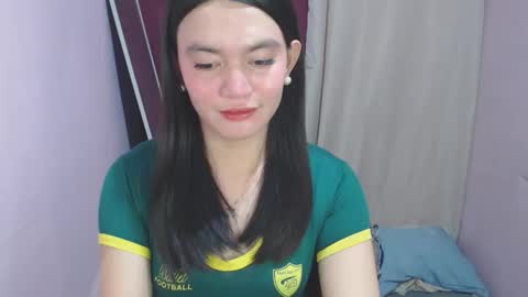 Snapshot of urhottiest_katey chatting on 05-17-26, 11:28 Katey online show from 05-17-26, 11:28
