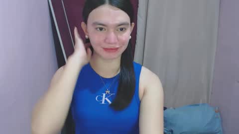 Snapshot of urhottiest_katey chatting on 05-27-26, 01:57 Katey online show from 05-27-26, 01:57