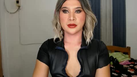 Zoe online show from 01-08-25, 02:46