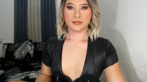 Zoe online show from 01-18-25, 10:39