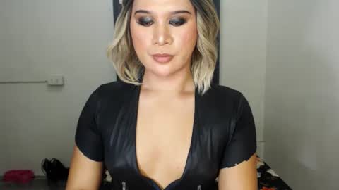 Zoe online show from 02-22-25, 11:57