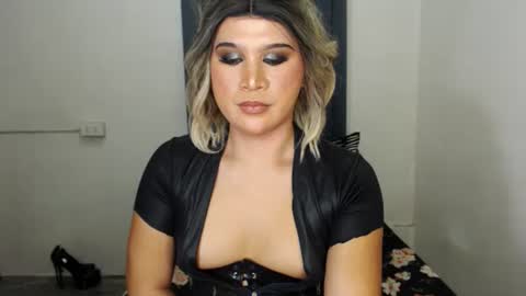 Zoe online show from 02-23-25, 11:33