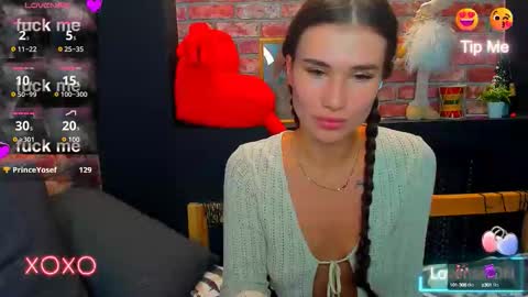 Snapshot of urjoyy chatting on 10-08-25, 02:58 Alice online show from 10-08-25, 02:58