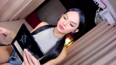 Snapshot of urladyprincessmassivecock chatting on 02-25-25, 07:14 jhaii online show from 02-25-25, 07:14