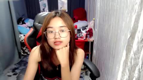 Snapshot of urlovelychinita chatting on 01-12-25, 02:52 urlovelychinita online show from 01-12-25, 02:52