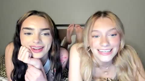 Luna Baby online show from 06-12-26, 03:38