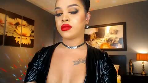 UrMajestyTyra online show from 05-05-26, 01:02