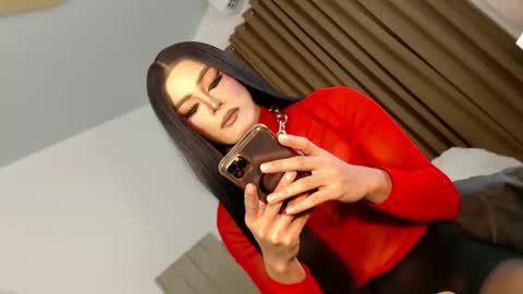 Snapshot of urnauthy_ciliaxxx chatting on 10-21-25, 12:44 cecilia online show from 10-21-25, 12:44