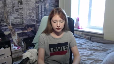 Snapshot of uroxygen chatting on 05-30-26, 12:41 Mary online show from 05-30-26, 12:41