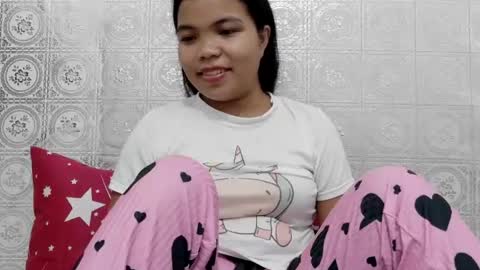 Snapshot of urpinaygirl69 chatting on 06-27-26, 01:17 urpinaygirl69 online show from 06-27-26, 01:17