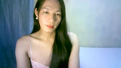 queen julia not into CHEAPGUY online show from 01-06-25, 12:57