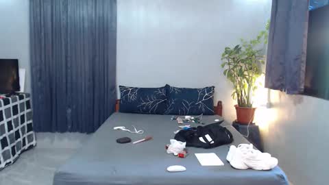 Snapshot of urpinoyasianx chatting on 02-02-26, 05:50 Mel online show from 02-02-26, 05:50