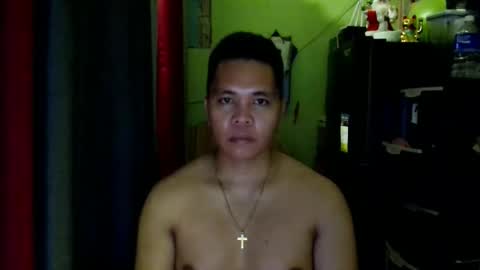 Snapshot of urpinoyjeff06 chatting on 12-18-25, 03:29 PRINCE JEFF online show from 12-18-25, 03:29