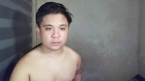 Snapshot of urscott_asiandestroyer chatting on 02-25-26, 05:44 Miguel online show from 02-25-26, 05:44