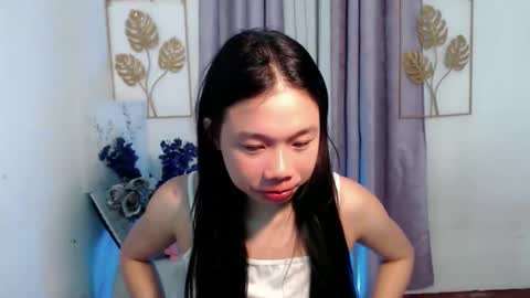 JUST CALL ME LLANA online show from 12-19-25, 04:19