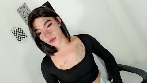Snapshot of urseductive_mistress chatting on 07-21-26, 11:29 urseductive_mistress online show from 07-21-26, 11:29